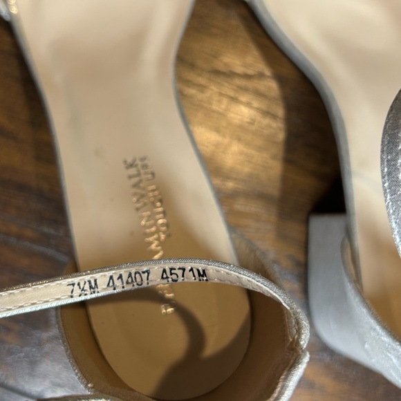 Devon Sandal by Benjamin Walk Touch Ups - Silver Metallic Heels - Size 7.5 - Picture 6 of 9